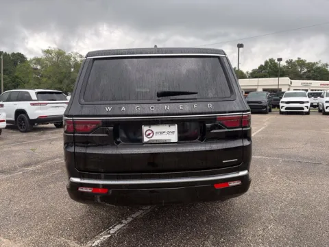 More photos of 2024 Jeep Wagoneer L Series II at Step One Chrysler Dodge Jeep Ram Fiat Crestview, FL