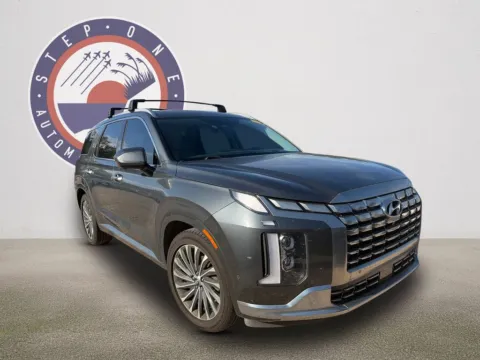 Photos of 2023 Hyundai Palisade Calligraphy for sale in Crestview, FL at Step One Chrysler Dodge Jeep Ram Fiat Crestview