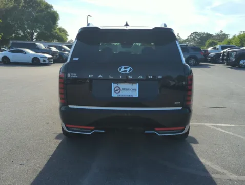More photos of 2026 Hyundai Palisade Calligraphy at Step One Chrysler Dodge Jeep Ram Fiat Crestview, FL
