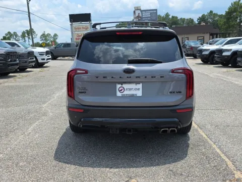 More photos of 2021 Kia Telluride SX at Step One Chrysler Dodge Jeep Ram Fiat Crestview, FL