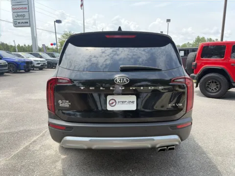 More photos of 2021 Kia Telluride SX at Step One Chrysler Dodge Jeep Ram Fiat Crestview, FL