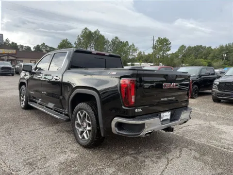 More photos of 2024 GMC Sierra 1500 SLT at Step One Chrysler Dodge Jeep Ram Fiat Crestview, FL