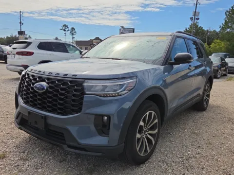 More photos of 2025 Ford Explorer ST-Line at Step One Chrysler Dodge Jeep Ram Fiat Crestview, FL