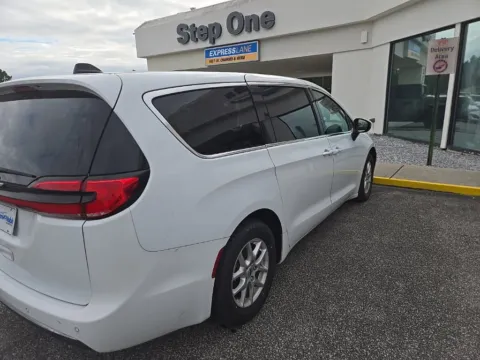 More photos of 2023 Chrysler Pacifica Touring L at Step One Chrysler Dodge Jeep Ram Fiat Crestview, FL