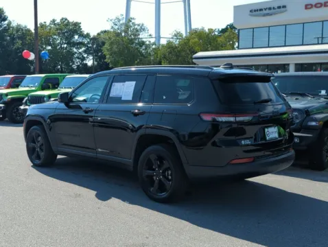 More photos of 2023 Jeep Grand Cherokee L Altitude at Step One Chrysler Dodge Jeep Ram Fiat Fort Walton Beach, FL