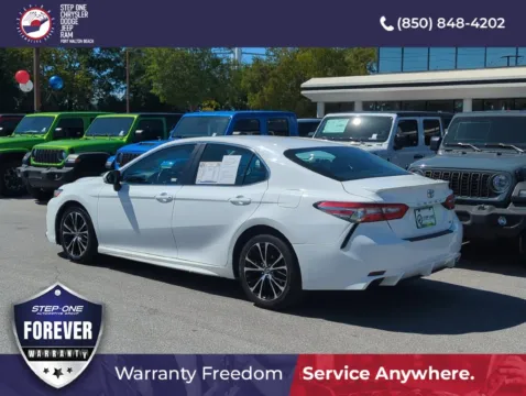 More photos of 2018 Toyota Camry SE at Step One Chrysler Dodge Jeep Ram Fiat Fort Walton Beach, FL