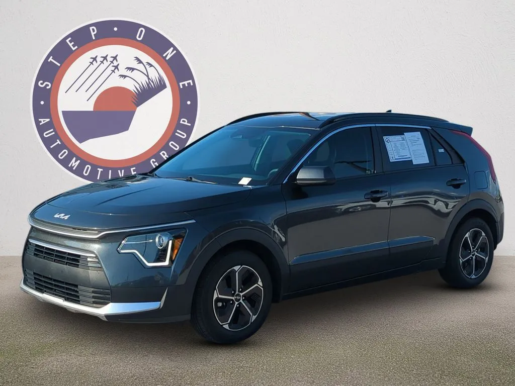 Gray 2025 Kia Niro LX for sale in Fort Walton Beach, FL