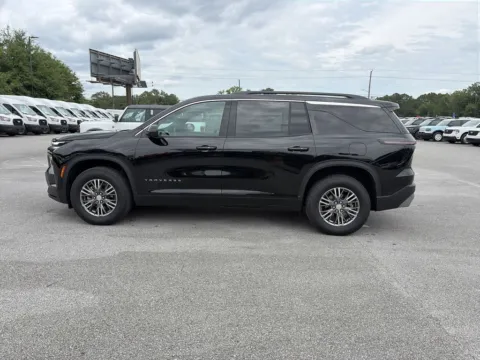 More photos of 2025 Chevrolet Traverse LT at Step One Ford Crestview, FL