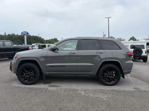 More photos of 2019 Jeep Grand Cherokee Altitude at Step One Ford Crestview, FL