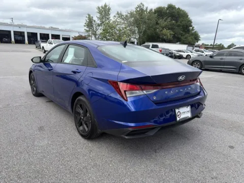 More photos of 2023 Hyundai Elantra SEL at Step One Ford Crestview, FL
