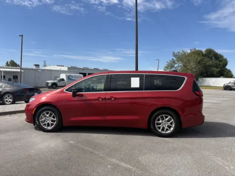 More photos of 2025 Chrysler Pacifica Select at Step One Ford Crestview, FL