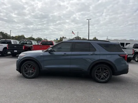More photos of 2025 Ford Explorer ST-Line at Step One Ford Crestview, FL