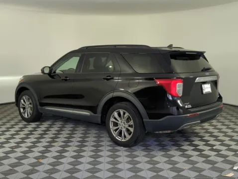 More photos of 2023 Ford Explorer XLT at Step One Kia Fort Walton Beach, FL