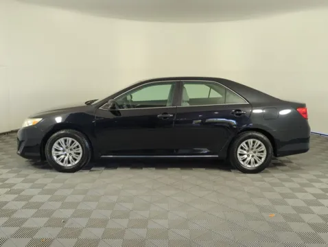 More photos of 2013 Toyota Camry LE at Step One Kia Fort Walton Beach, FL