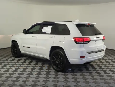 More photos of 2017 Jeep Grand Cherokee Altitude at Step One Kia Fort Walton Beach, FL