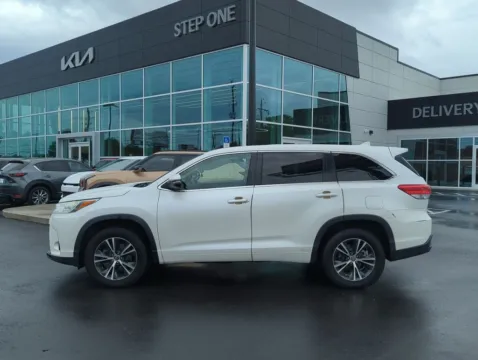 More photos of 2017 Toyota Highlander LE Plus at Step One Kia Fort Walton Beach, FL