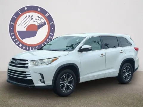 Photos of 2017 Toyota Highlander LE Plus for sale in Fort Walton Beach, FL at Step One Kia Fort Walton Beach