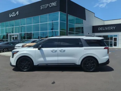 More photos of 2025 Kia Carnival SX Prestige at Step One Kia Fort Walton Beach, FL