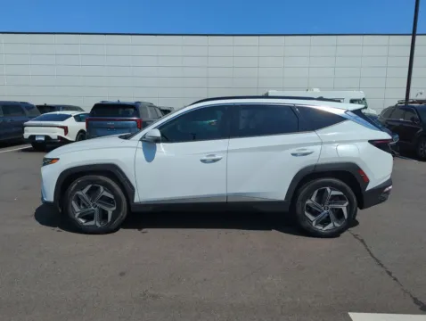 More photos of 2022 Hyundai Tucson Hybrid Limited at Step One Kia Fort Walton Beach, FL