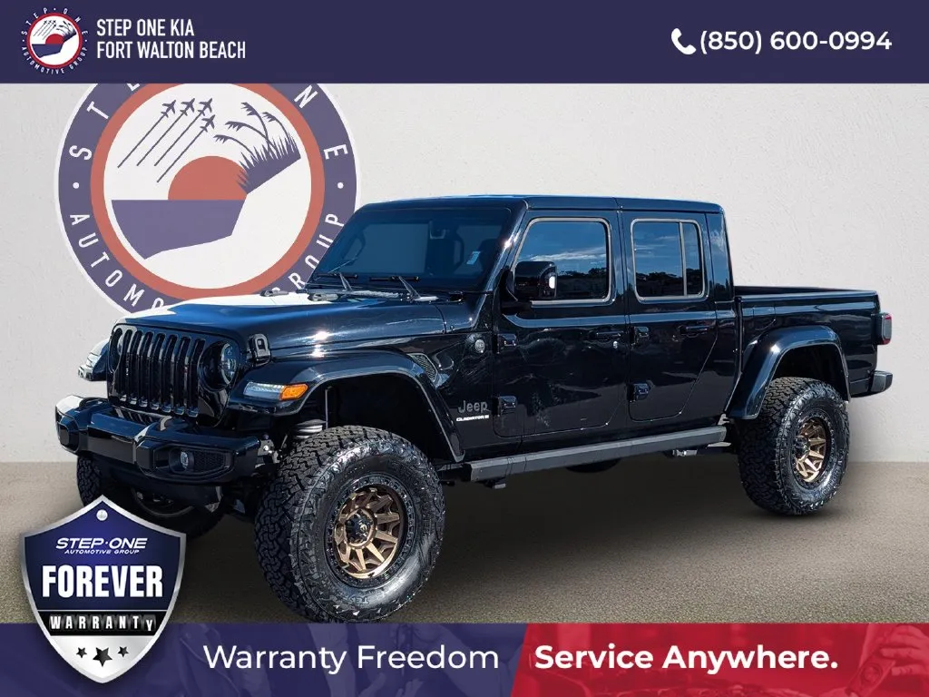 Black 2023 Jeep Gladiator Overland for sale in Fort Walton Beach, FL