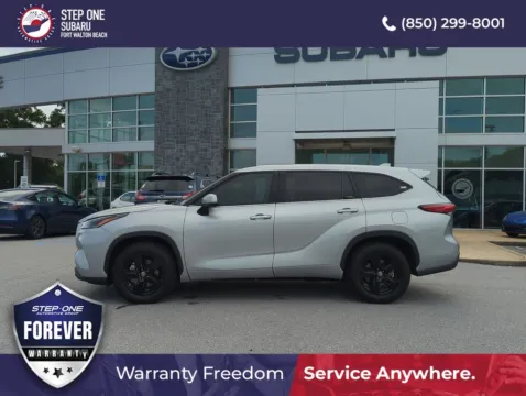 More photos of 2021 Toyota Highlander L at Step One Subaru Fort Walton Beach, FL