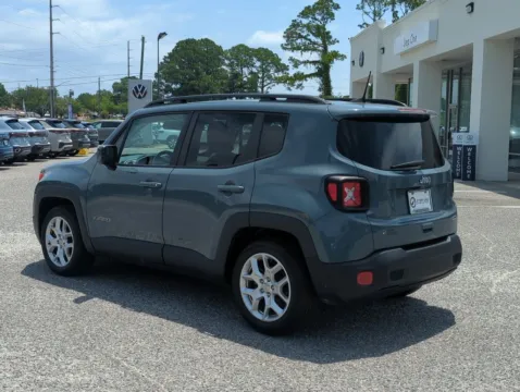 More photos of 2018 Jeep Renegade Latitude at Step One Volkswagen Fort Walton Beach, FL