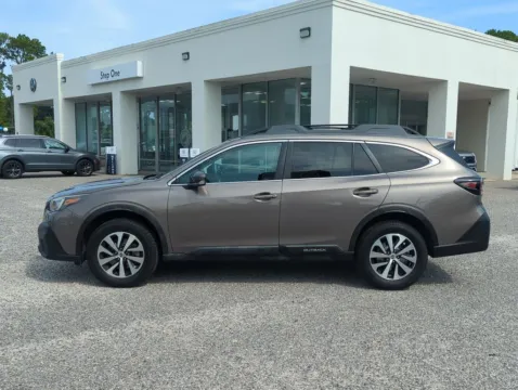 More photos of 2022 Subaru Outback Premium at Step One Volkswagen Fort Walton Beach, FL