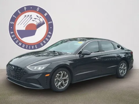 Photos of 2023 Hyundai Sonata SEL for sale in Fort Walton Beach, FL at Step One Volkswagen Fort Walton Beach