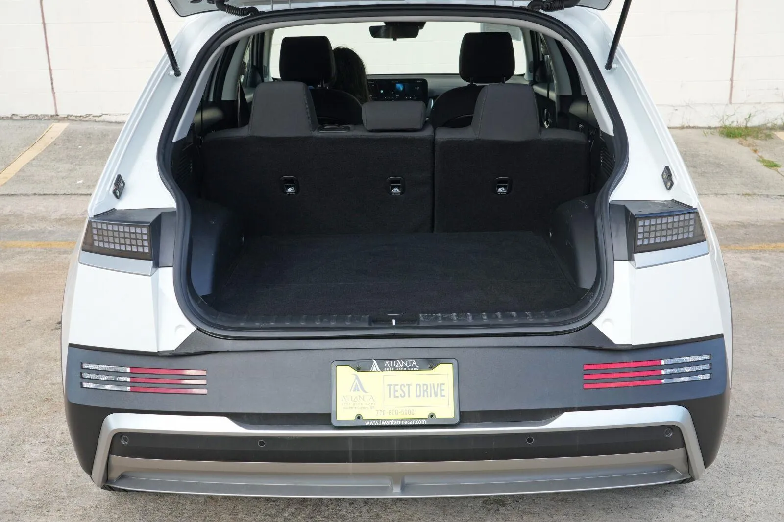 2025 Hyundai IONIQ 5 SE - Photo 10