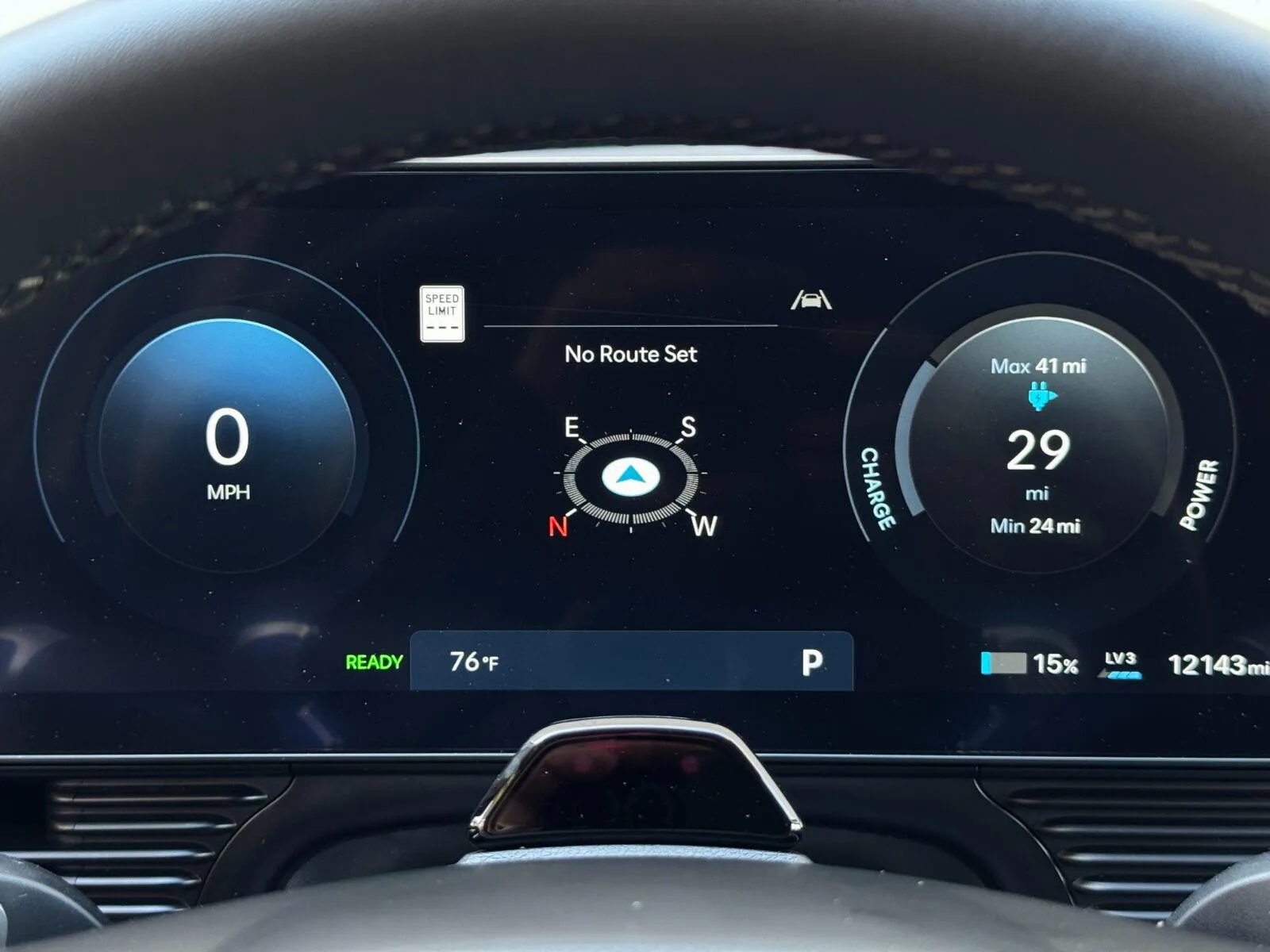2025 Hyundai IONIQ 5 SE - Photo 18