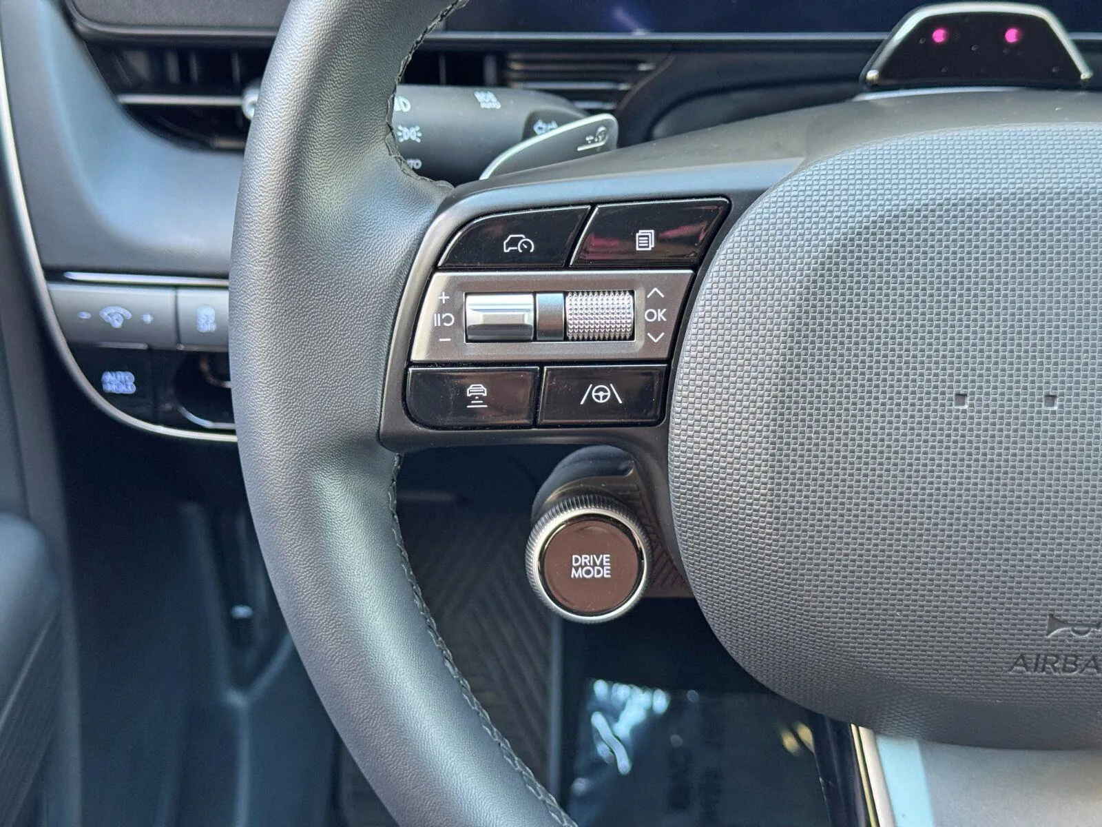 2025 Hyundai IONIQ 5 SE - Photo 20