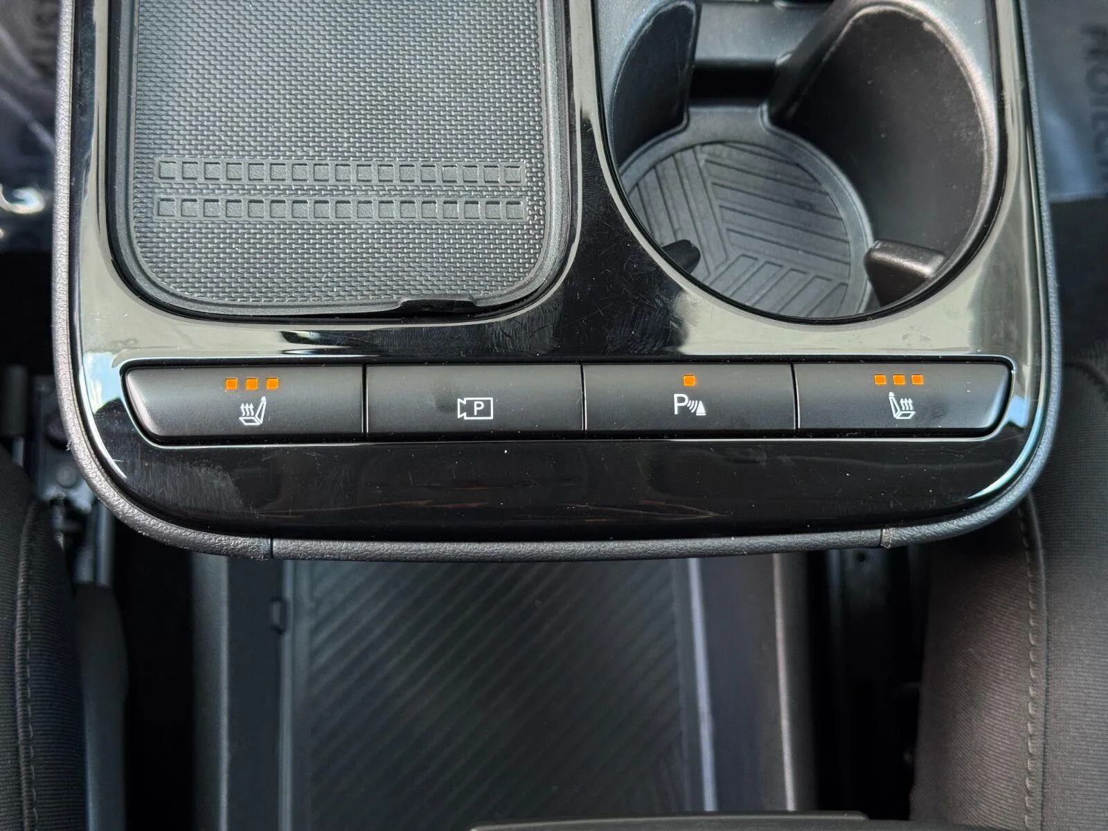 2025 Hyundai IONIQ 5 SE - Photo 29