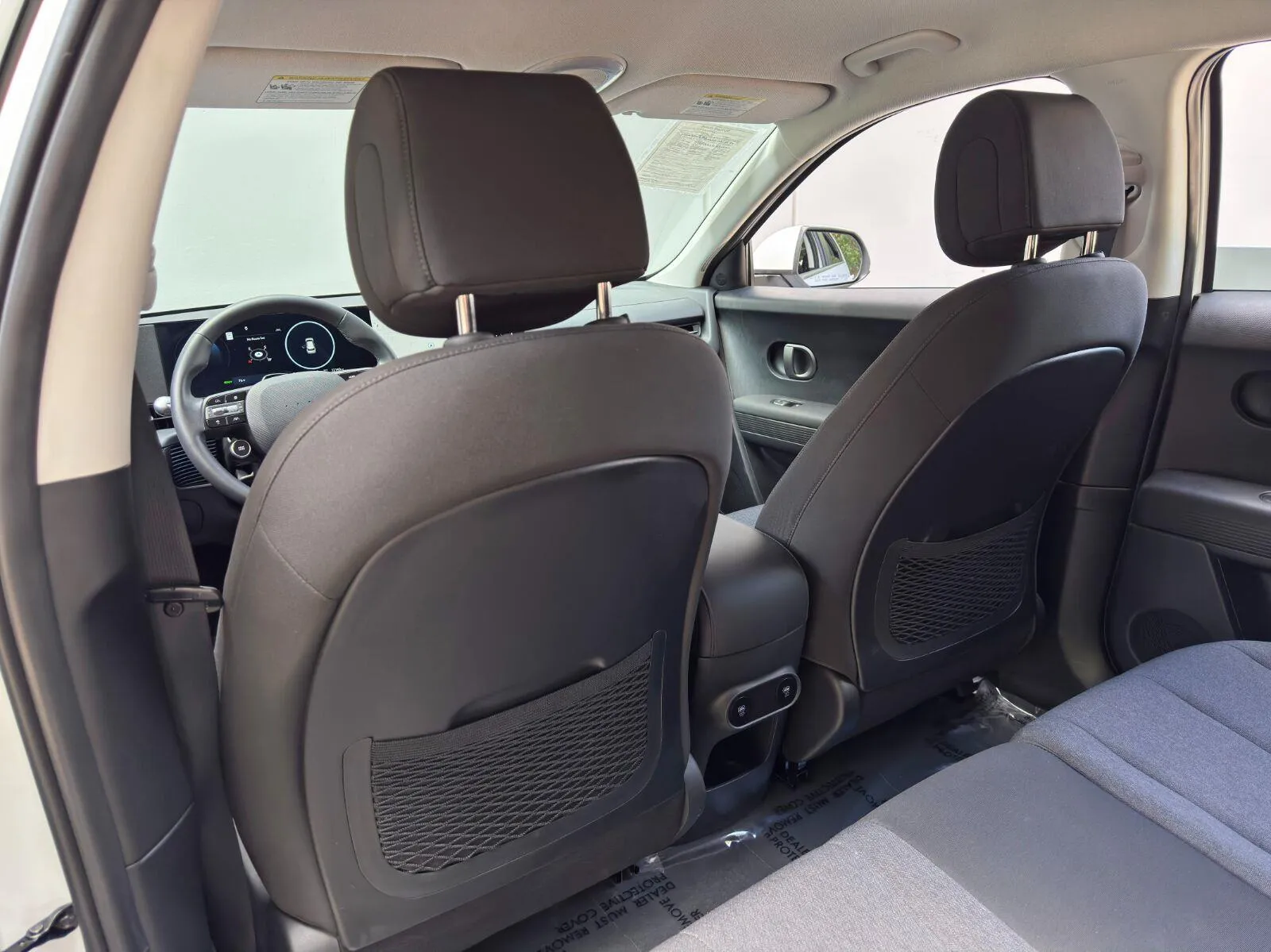 2025 Hyundai IONIQ 5 SE - Photo 33