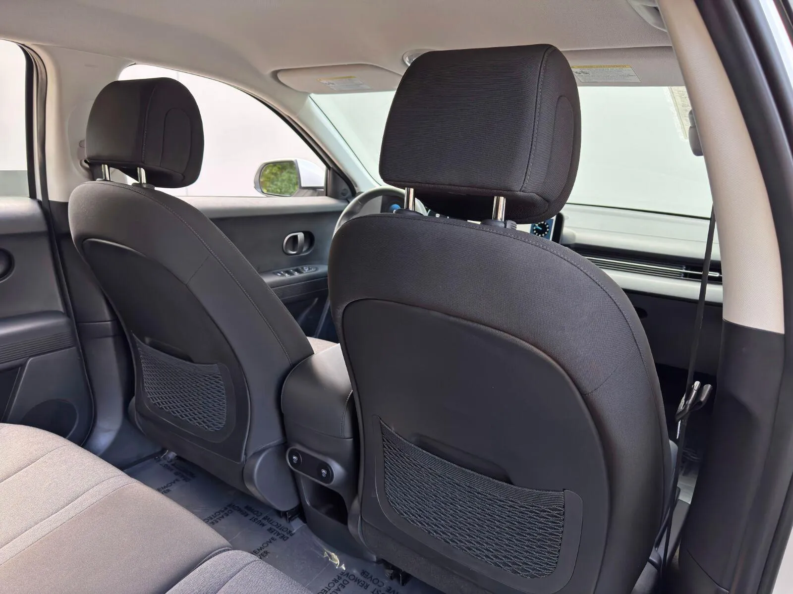 2025 Hyundai IONIQ 5 SE - Photo 34