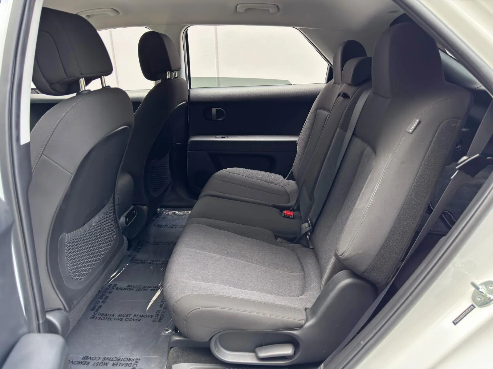 2025 Hyundai IONIQ 5 SE - Photo 38