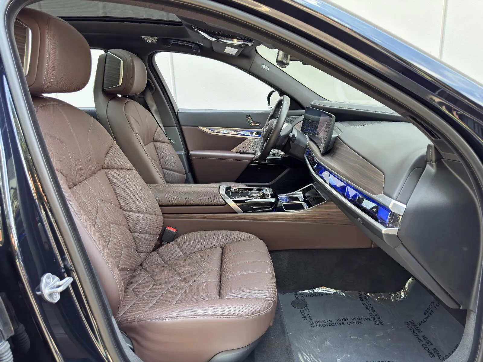 2023 BMW i7 Base - Photo 16