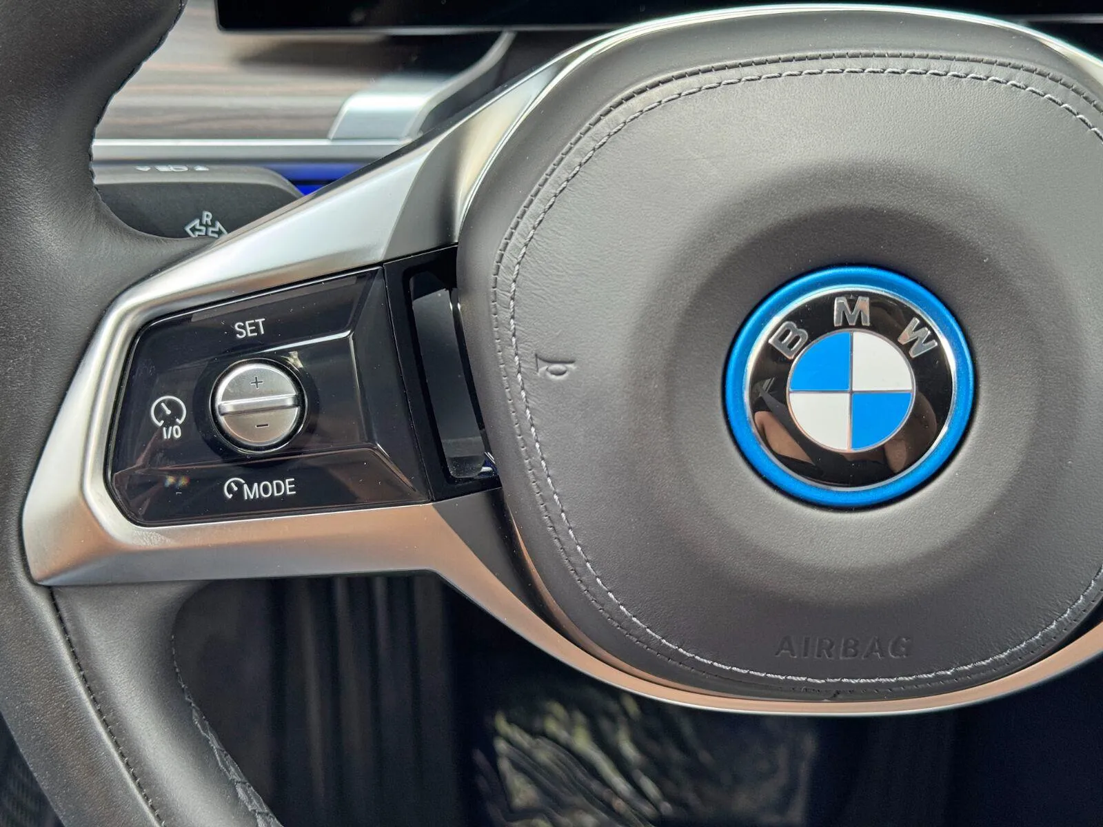 2023 BMW i7 Base - Photo 23