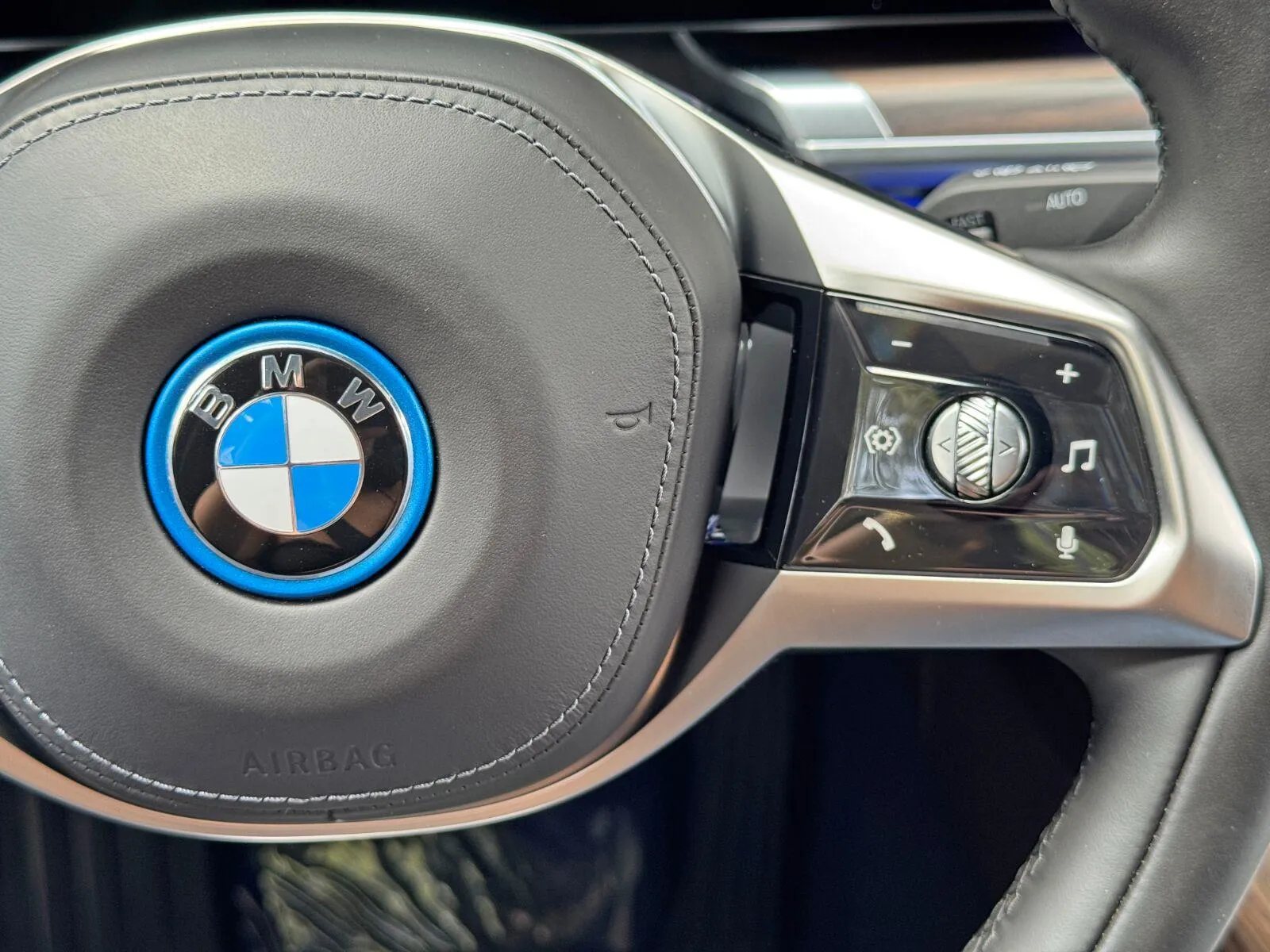 2023 BMW i7 Base - Photo 24