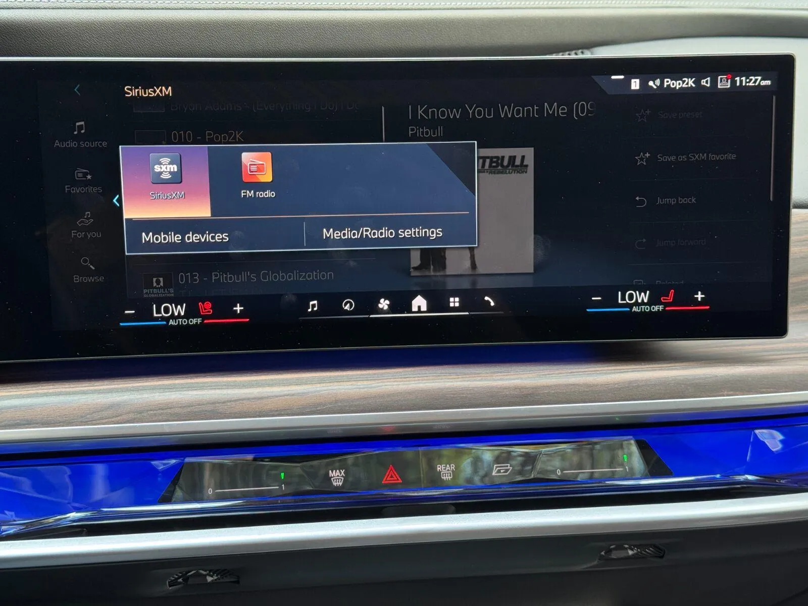 2023 BMW i7 Base - Photo 27
