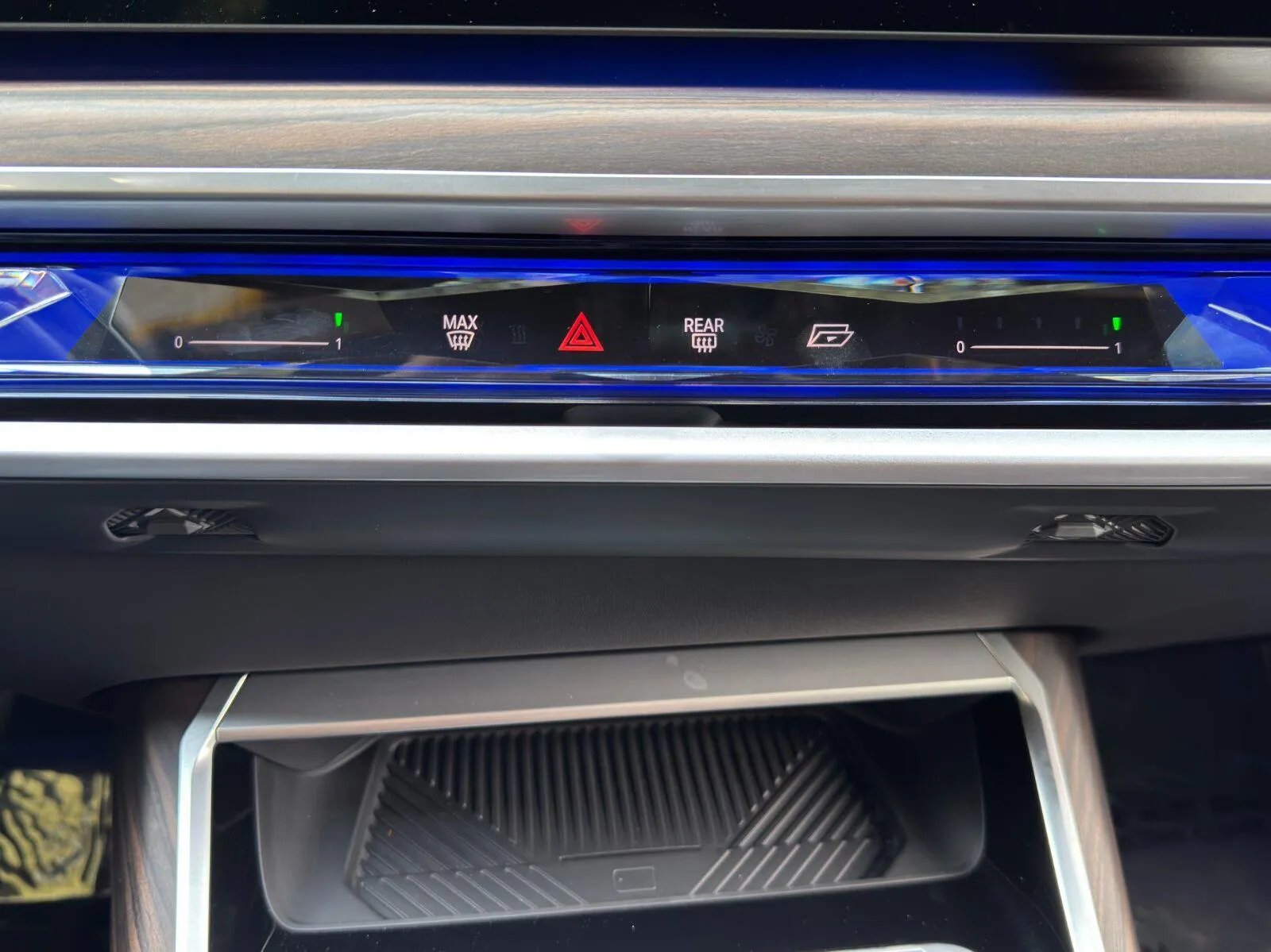 2023 BMW i7 Base - Photo 33