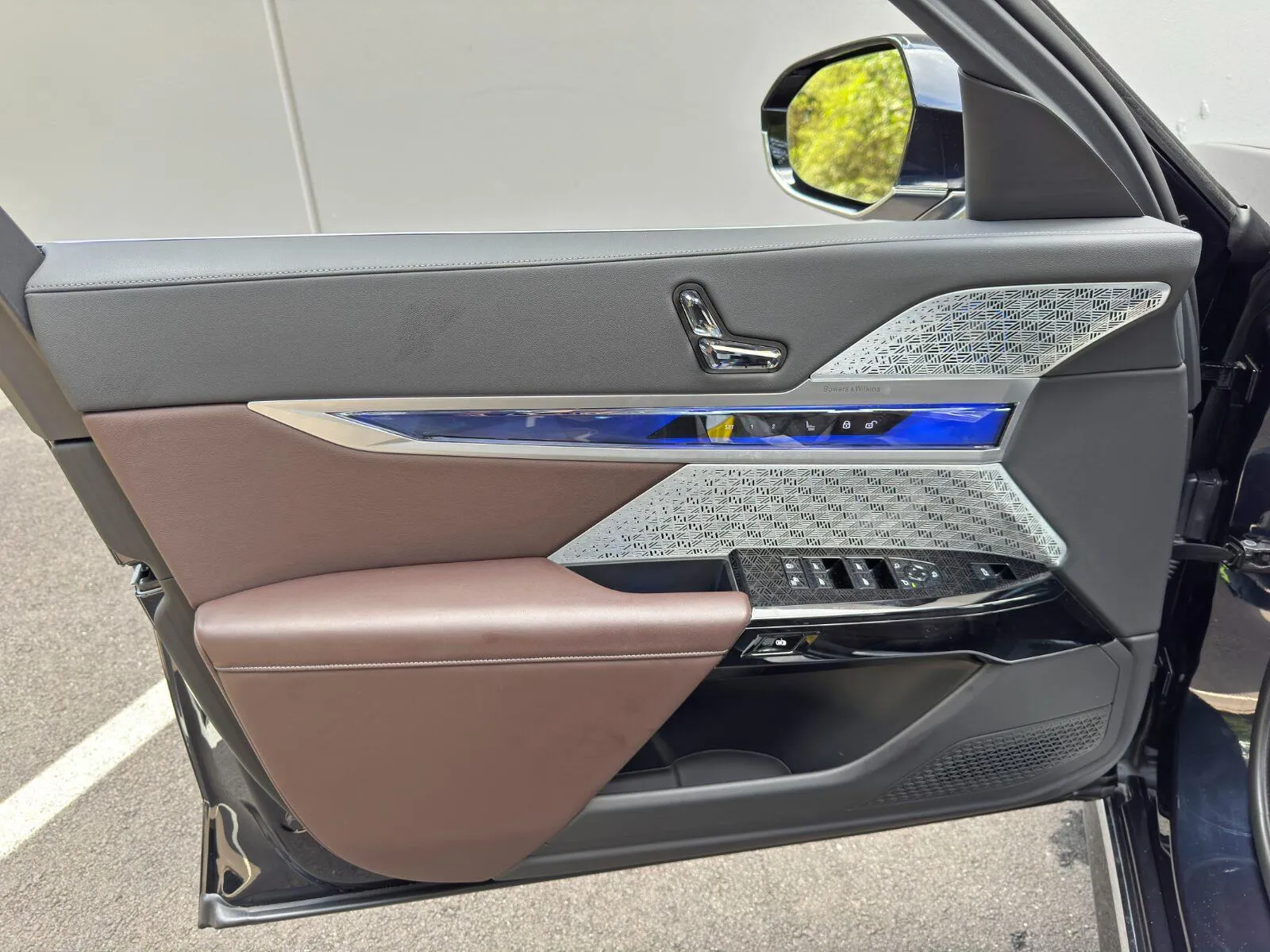 2023 BMW i7 Base - Photo 53