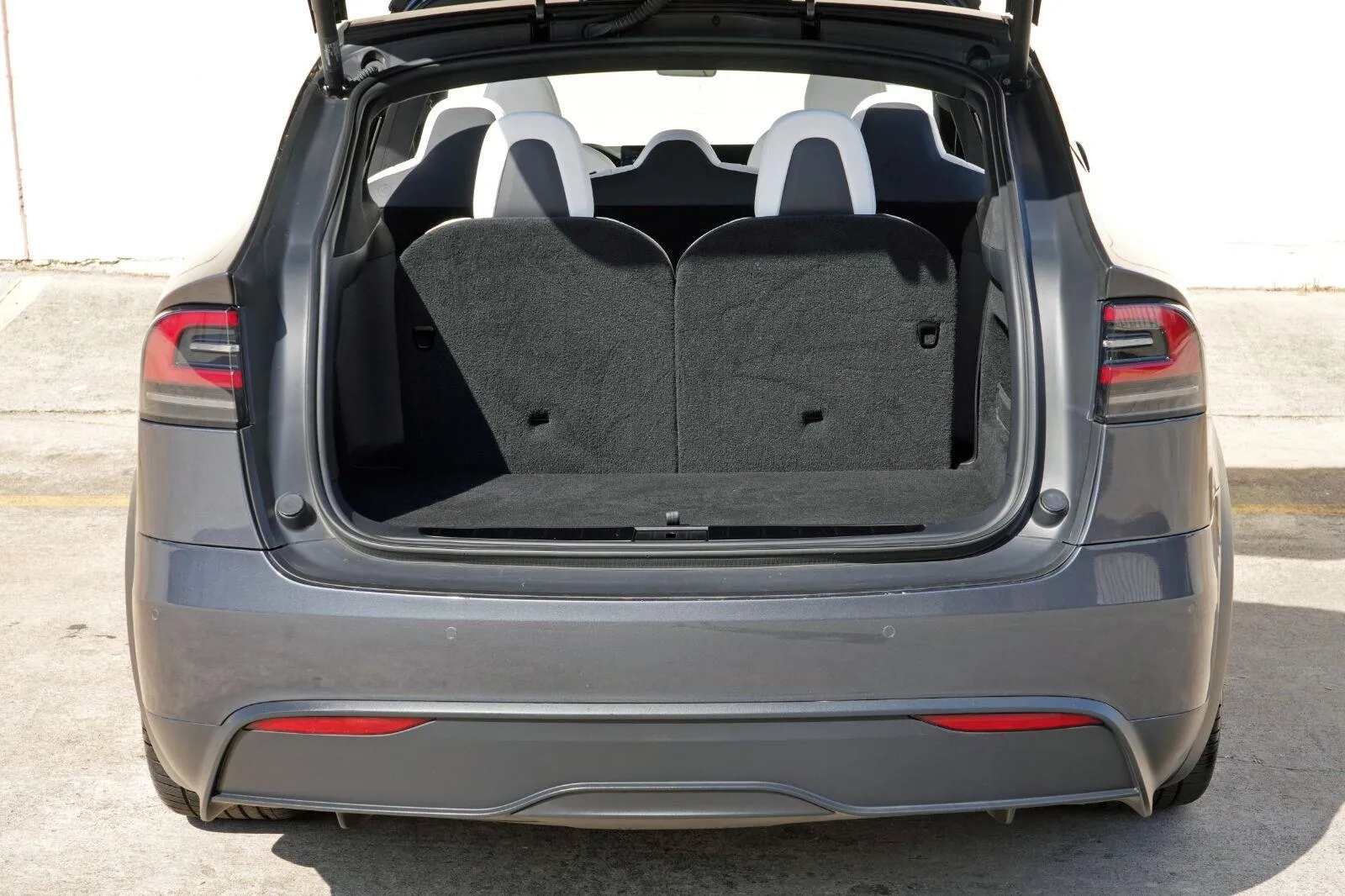 2022 Tesla Model X Long Range - Photo 10