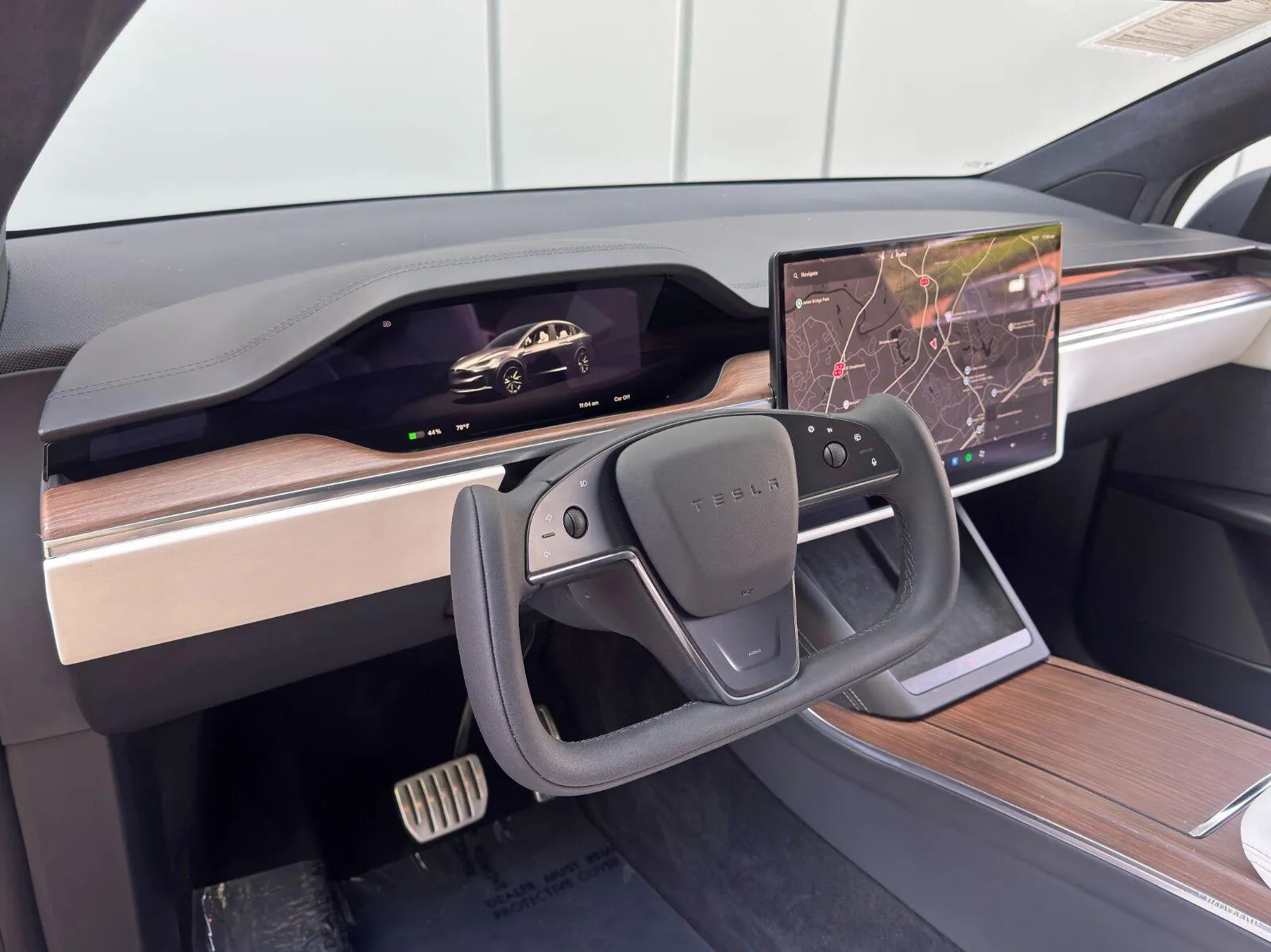2022 Tesla Model X Long Range - Photo 13