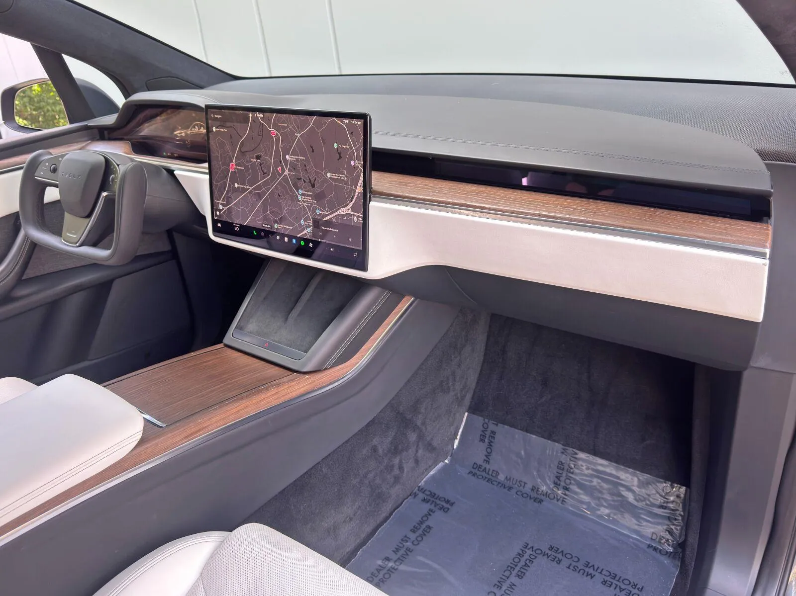 2022 Tesla Model X Long Range - Photo 14