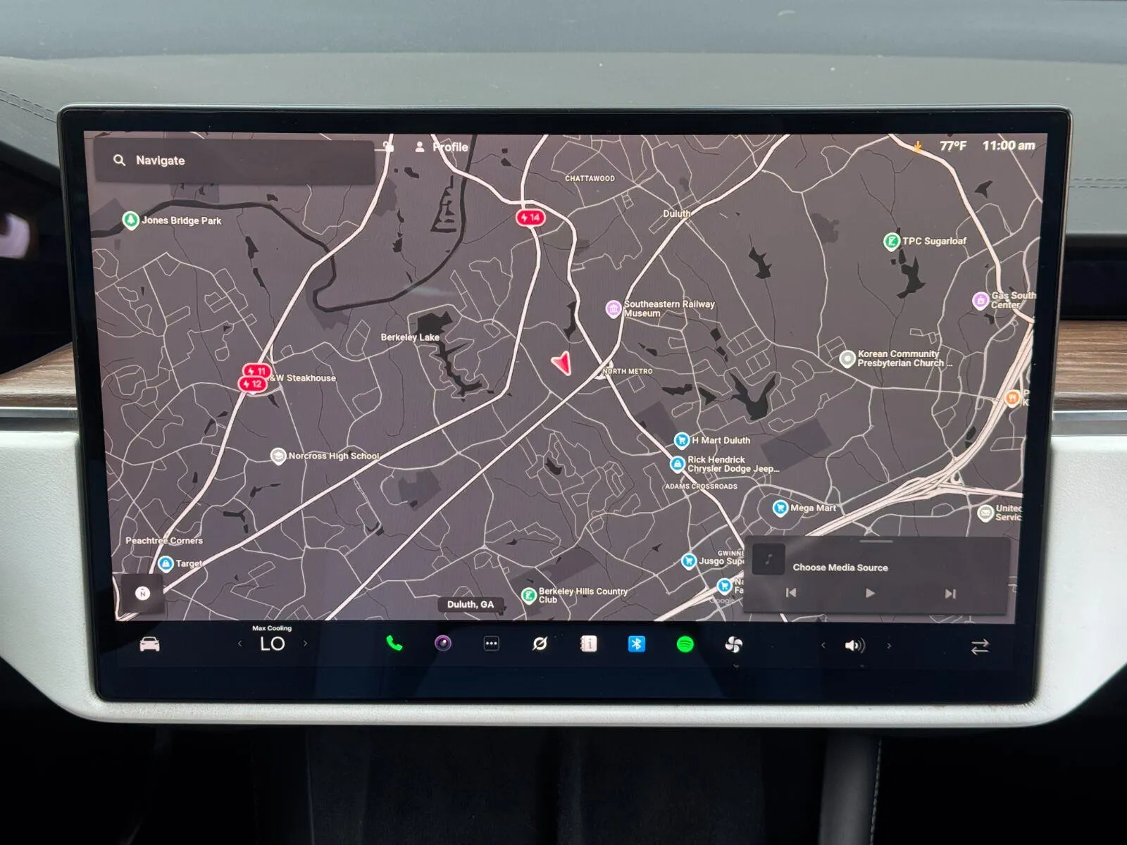 2022 Tesla Model X Long Range - Photo 22