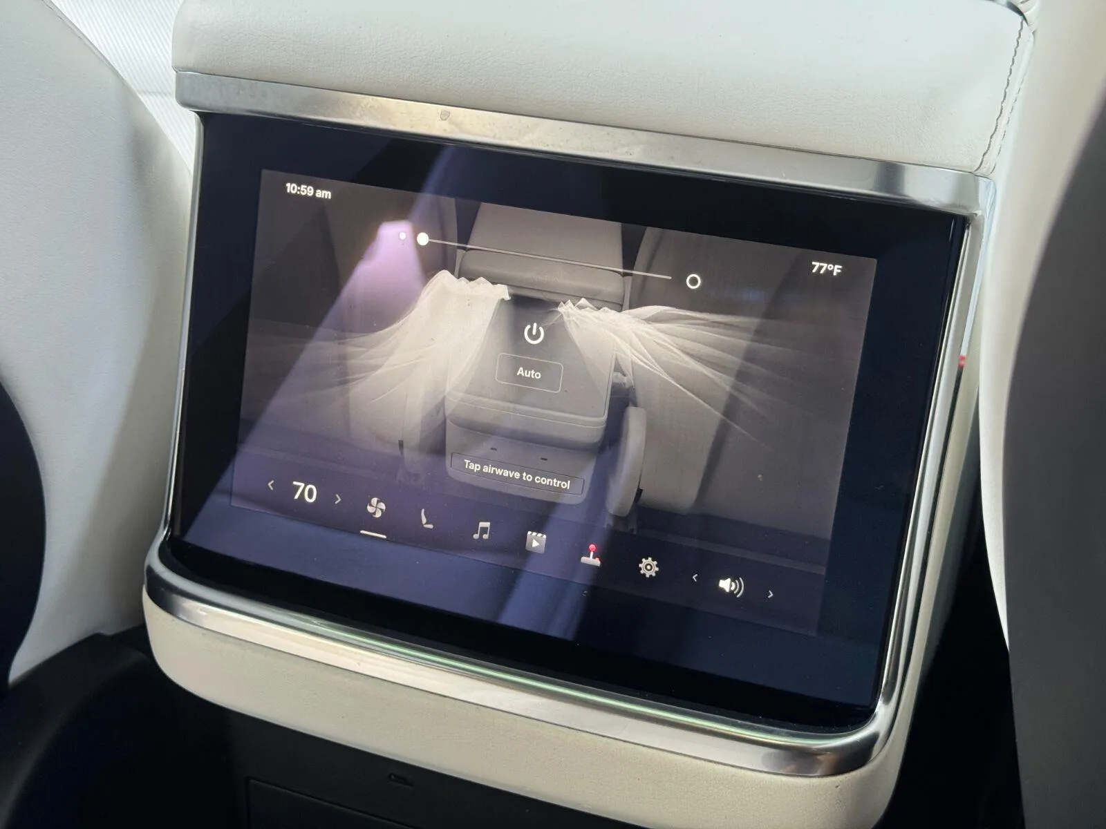2022 Tesla Model X Long Range - Photo 36
