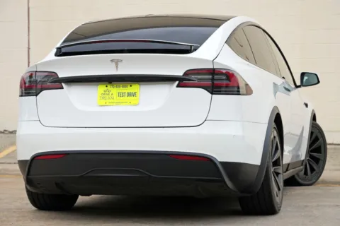 More photos of 2022 Tesla Model X at Gas Charged Motors, GA