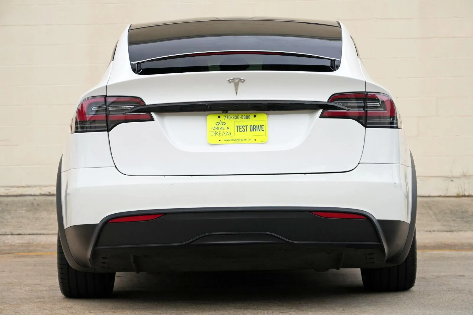 2022 Tesla Model X Long Range - Photo 11