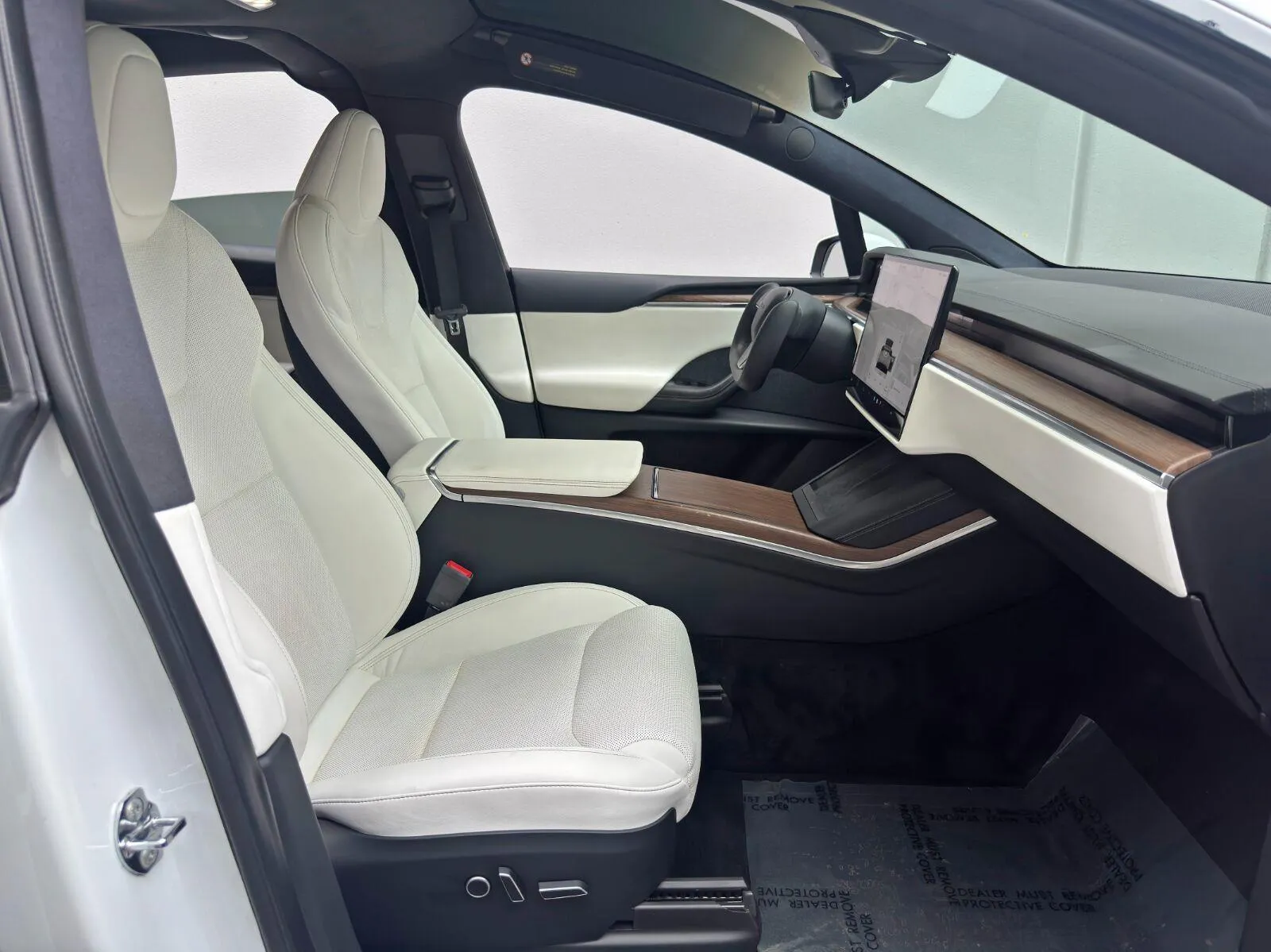 2022 Tesla Model X Long Range - Photo 15