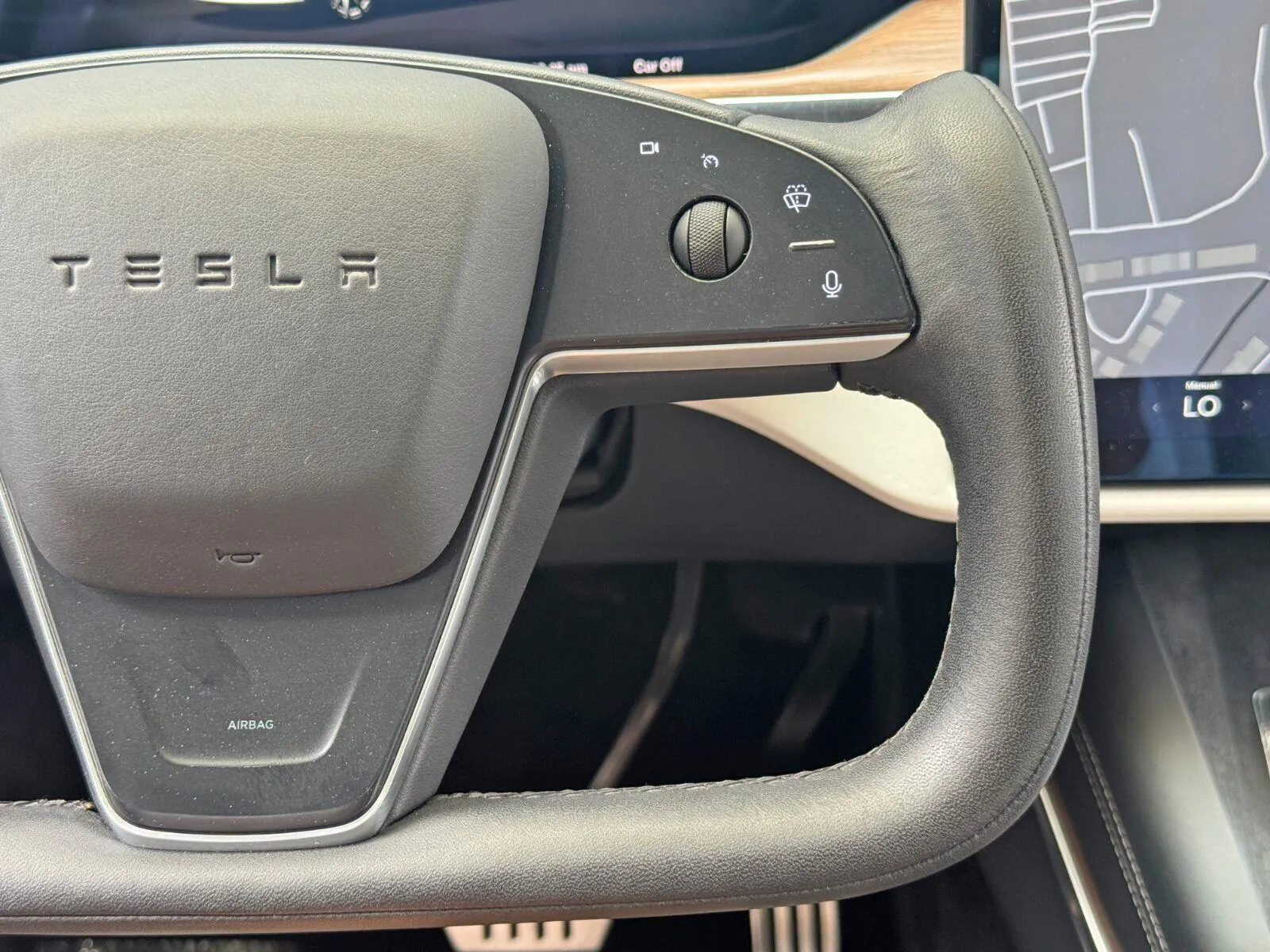 2022 Tesla Model X Long Range - Photo 19